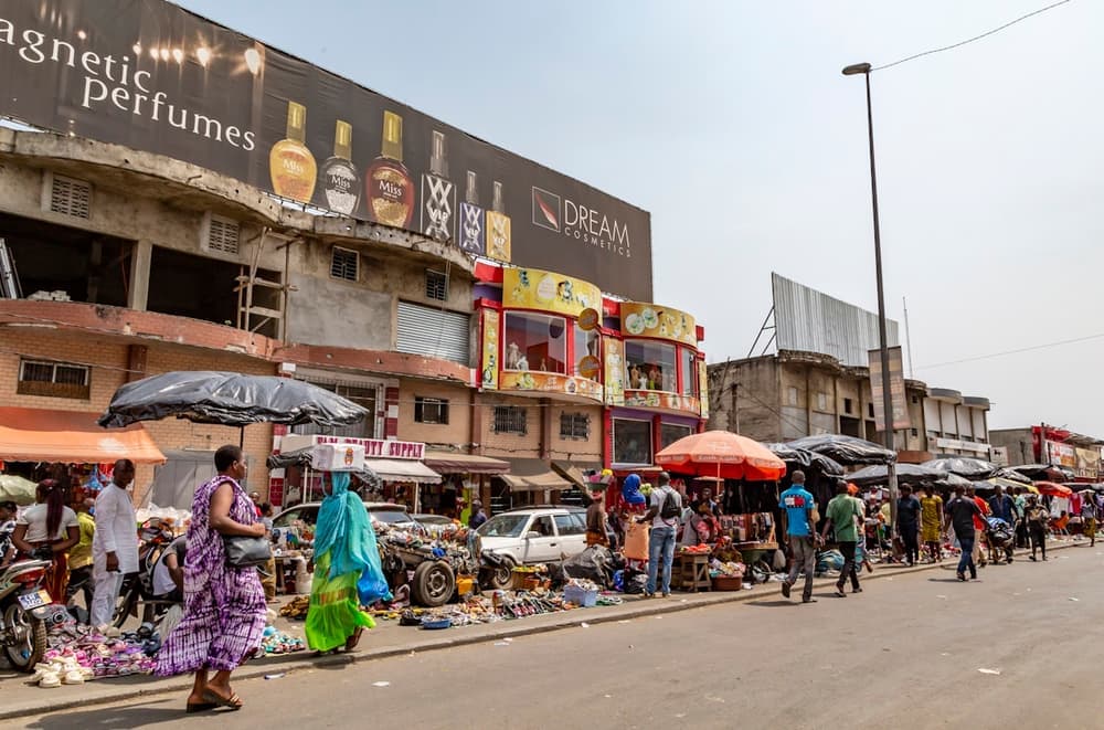 Abidjan (ABJ)